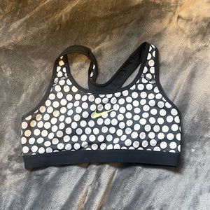 Nike Spots Bra Dry Fit